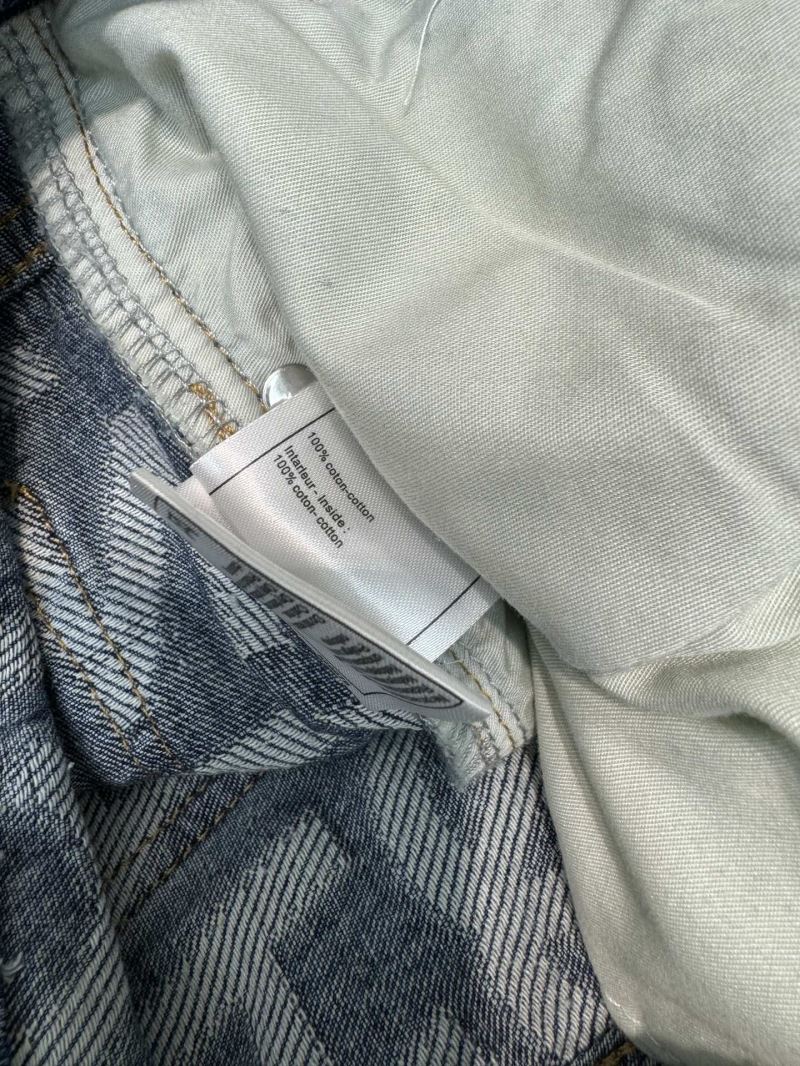 Chanel Jeans